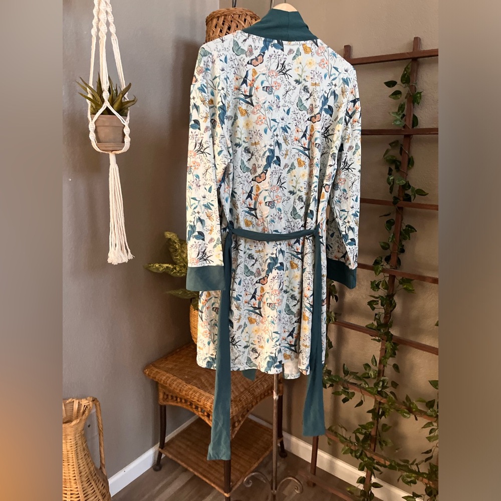 ▪️NWT Jennifer Adams Love Coming Home Botanical Butterflies Green Print Robe M - Picture 5 of 6